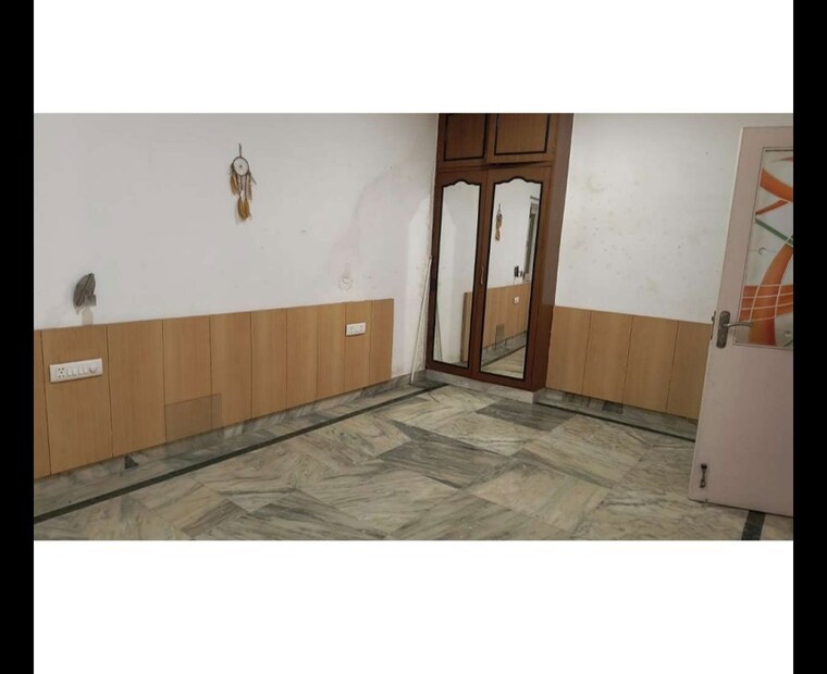 Room, vasant kunj 3 Bedroom 2000 Sq.Ft. Builder Floor In Vasant Kunj Delhi 10221570