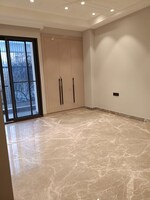 3 BHK + Pooja Room,Servant Room,Study Room,Extra Room 200 Sq.Yd. Builder Floor in New Friends Colony