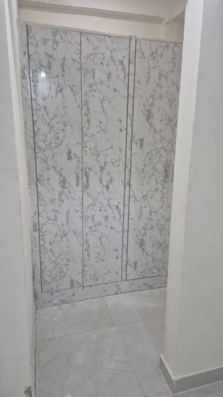 Bathroom, dlf-city-phase-iv 1 Bedroom 620 Sq.Ft. Builder Floor In Dlf Phase iv Gurgaon 10230360