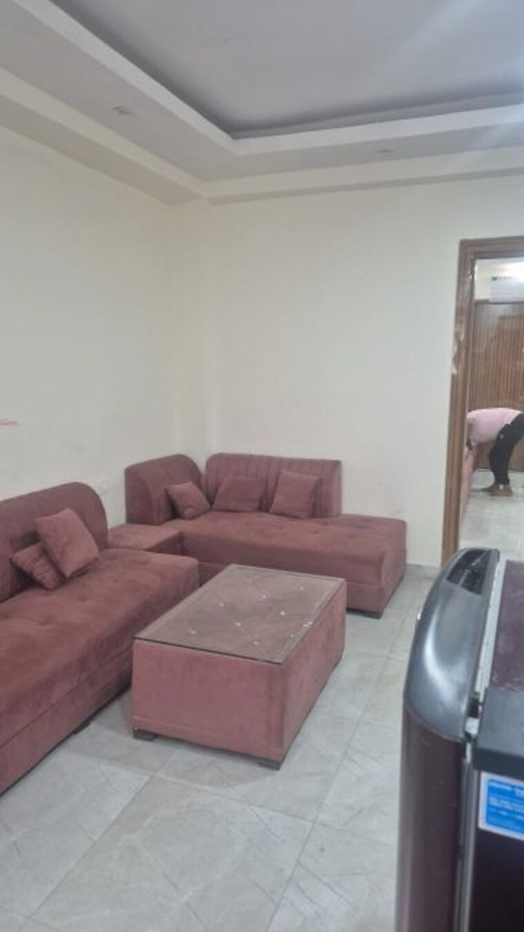 Living Room, dlf-city-phase-iv 1 Bedroom 620 Sq.Ft. Builder Floor In Dlf Phase iv Gurgaon 10230360