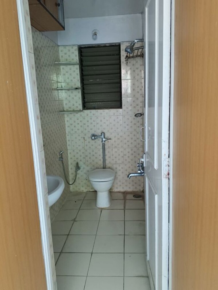 Attached Bathroom, oxford-comforts 2 Bedroom 1000 Sq.Ft. Apartment In Wanwadi Pune 10230861