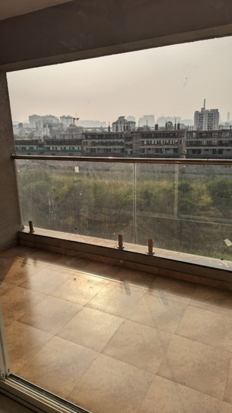 Balcony, aundh gaon 2 Bedroom 1006 Sq.Ft. Apartment In Aundh Gaon Pune 10230851