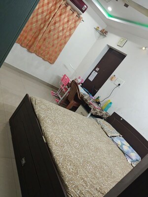 Bedroom in 2.5 BHK Apartment at Shriya West Metro, Chanda Nagar – for Rent