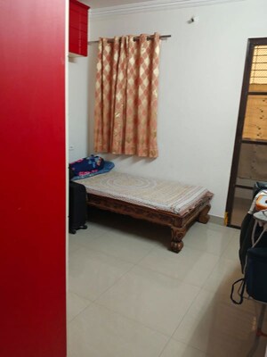 Bedroom in 2.5 BHK Apartment at Shriya West Metro, Chanda Nagar – for Rent