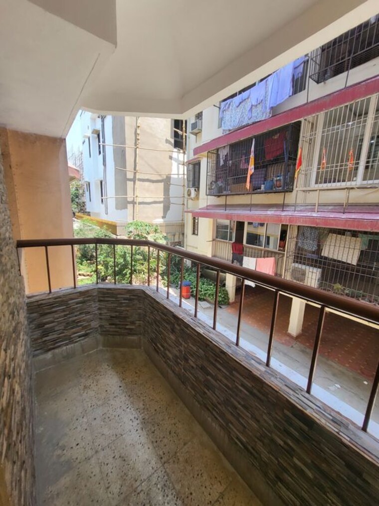 Balcony, lalpur 2 Bedroom 1500 Sq.Ft. Apartment In Lalpur Ranchi 10231187