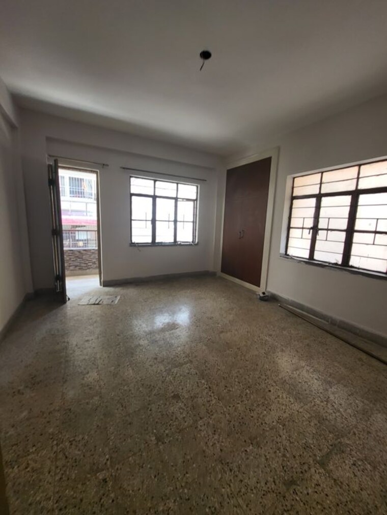 Room, lalpur 2 Bedroom 1500 Sq.Ft. Apartment In Lalpur Ranchi 10231187