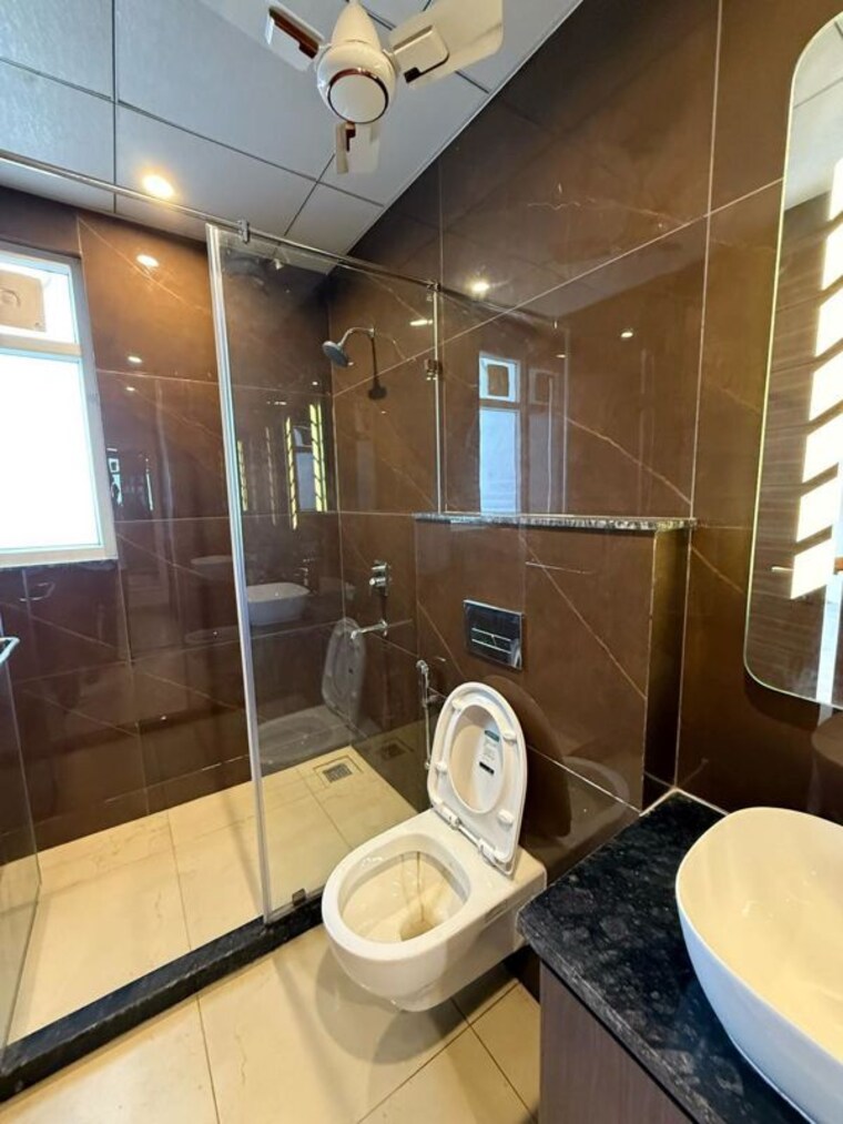 Bathroom, raj-one-good-earth 3 Bedroom 1650 Sq.Ft. Apartment In Sector 71 Gurgaon 10231261