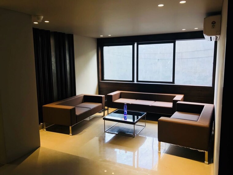 Team Area, sola Commercial Office Space 700 Sq.Ft. In Sola Ahmedabad 10231353