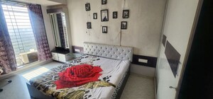 2 BHK Apartment For Rent in Sheth Golden Willows, Mulund West