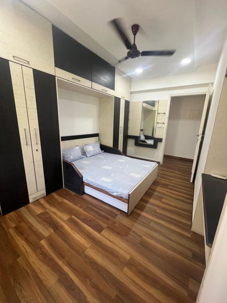 Team Area, hiranandani-estate-queens 2 Bedroom 950 Sq.Ft. Apartment In Ghodbunder Road Thane 10231355