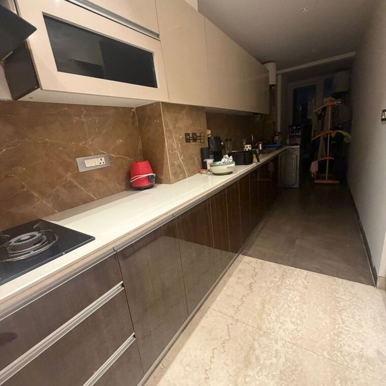 Kitchen, south city 1 3 Bedroom 2580 Sq.Ft. Apartment In South City 1 Gurgaon 10231366