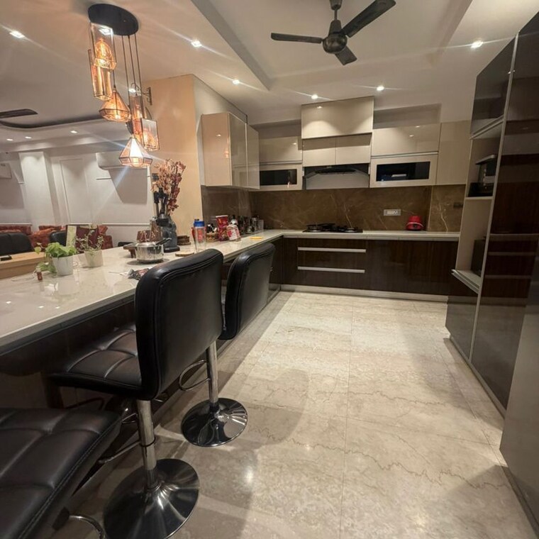Kitchen, south city 1 3 Bedroom 2580 Sq.Ft. Apartment In South City 1 Gurgaon 10231366
