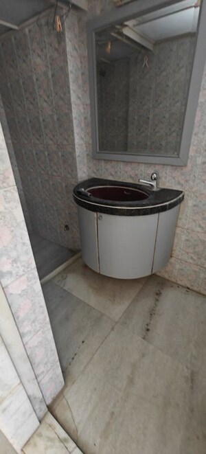 Bathroom in 3 BHK Apartment at Midtown Apartment, Worli – for Rent
