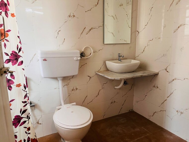 Bathroom, aarey colony 1 Bedroom 380 Sq.Ft. Apartment In Aarey Colony Mumbai 10231488