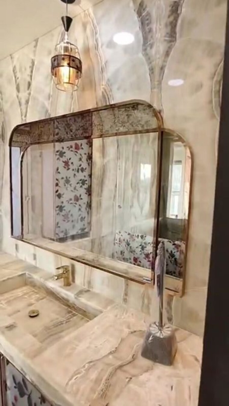 Washroom, ssd-pali-palms 3 Bedroom 1500 Sq.Ft. Apartment In Bandra West Mumbai 10231316