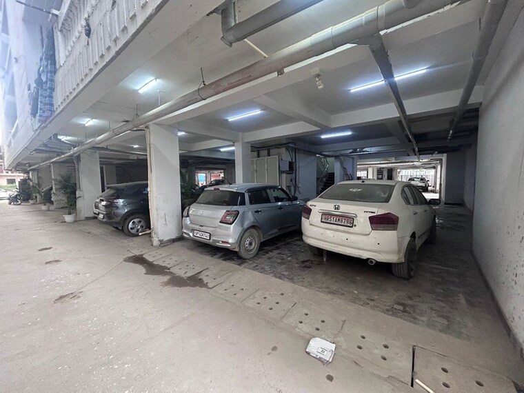  Parking, khodna khurd 2 Bedroom 1050 Sq.Ft. Apartment In Khodna Khurd Greater Noida 10231482