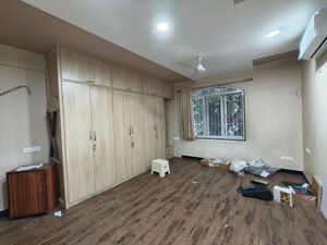 Bedroom in 3 BHK Apartment at Belaire Mansion, Camp – for Sale