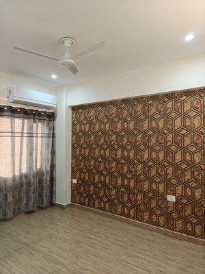 Bedroom in 3.5 BHK Apartment at Kulhan – for Rent