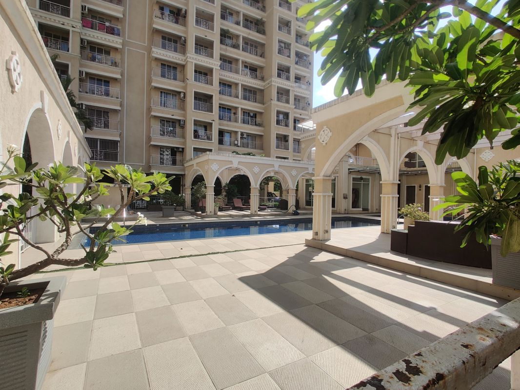 2 BHK + Basement Apartment For Rent in Rassaz Greens
