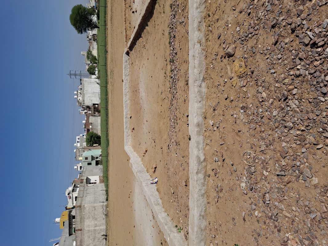 Plot For Sale in Bhondsi