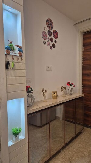 Bathroom in 1 BHK Builder Floor at Saket – for Rent