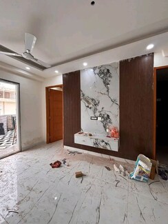 2 BHK + Servant Room Builder Floor For Rent in Chattarpur