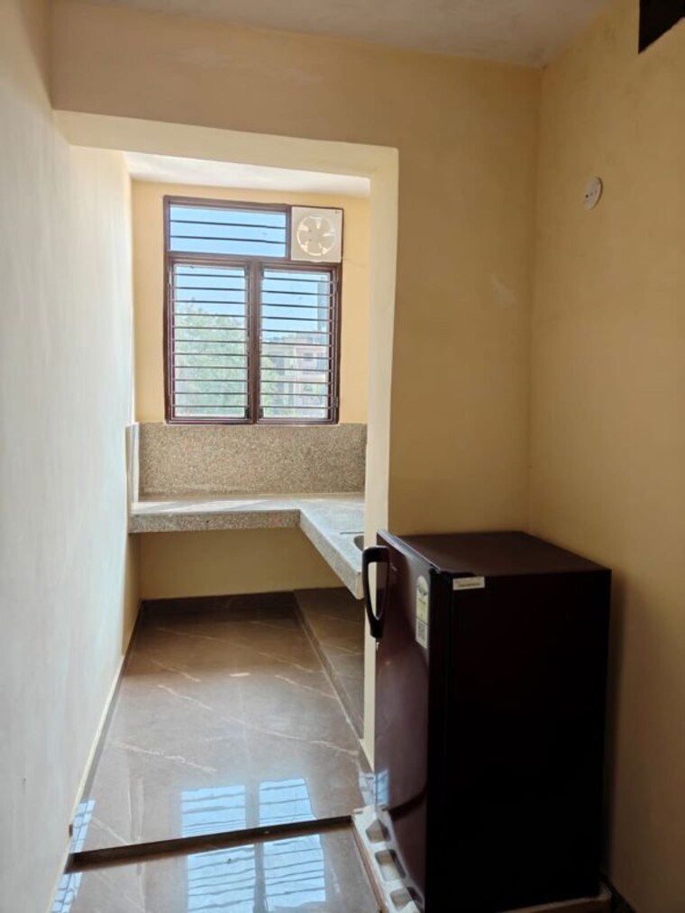 Room, ansal-plaza-gurgaon 3 Bedroom 1500 Sq.Ft. Builder Floor In Palam Vihar Gurgaon 10231906