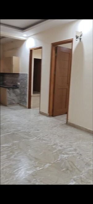 Room in 4 BHK Builder Floor at Ashoka Enclave – for Rent