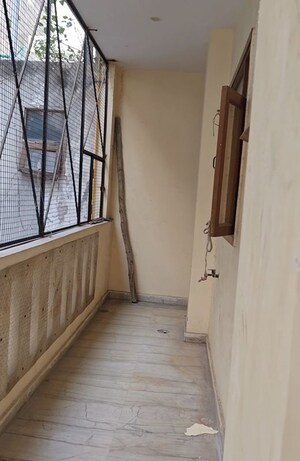 Room in 4 BHK Builder Floor at Ashoka Enclave – for Rent