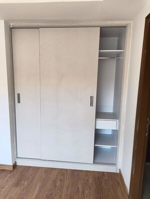 Room in 3 BHK Apartment at Bestech Park View Ananda, Sector 81 – for Rent