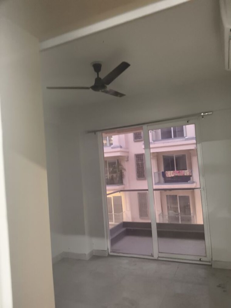Room, signature-global-city 3 Bedroom 1244 Sq.Ft. Apartment In Sector 37d Gurgaon 10231870