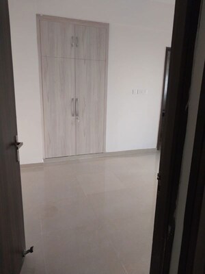 Room in 2 BHK Apartment at Galaxy Royale, Gaur City 2 – for Rent