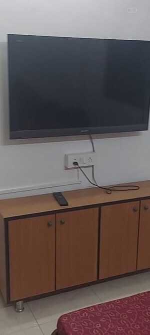 Furnished Amenities in 1 BHK Apartment at Koteshwar Palace, Andheri East – for Rent