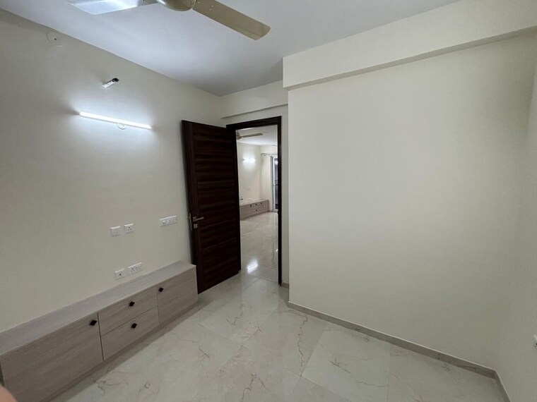 Room, signature-global-city-81 3 Bedroom 1419 Sq.Ft. Apartment In Sector 81 Gurgaon 10232206