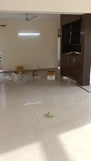 Living Room in 3 BHK Apartment at Orchid Petals, Sector 49 – for Rent