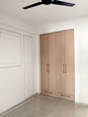 Room in 2 BHK Builder Floor at Smart World Gems, Sector 89 – for Rent