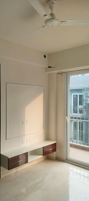 Room in 2 BHK Builder Floor at Smart World Gems, Sector 89 – for Rent