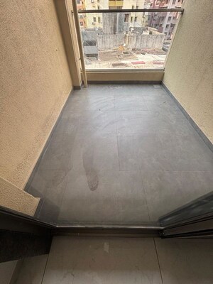 Room in 2 BHK Apartment at Om Avishkar, Rambaug Colony – for Rent