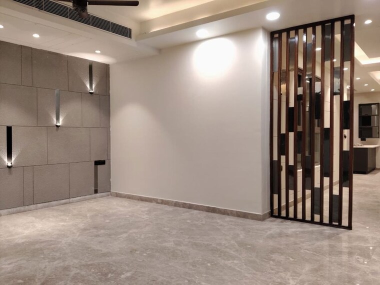 Room, smart-world-gems 3.5 Bedroom 1680 Sq.Ft. Apartment In Sector 89 Gurgaon 10232284
