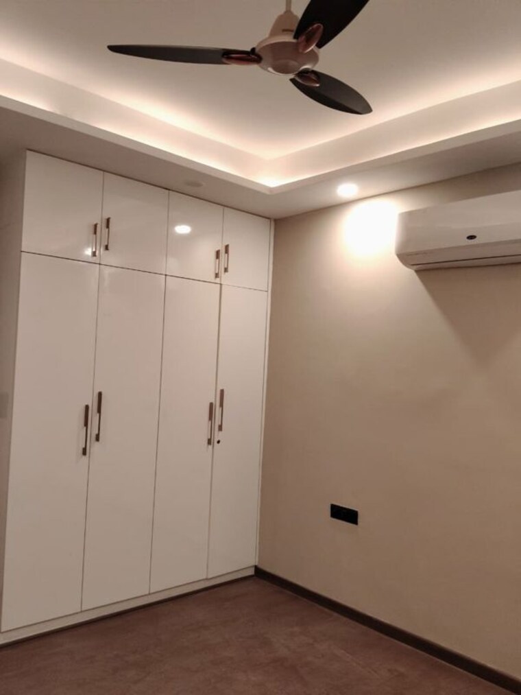 Room, smart-world-gems 3.5 Bedroom 1680 Sq.Ft. Apartment In Sector 89 Gurgaon 10232284