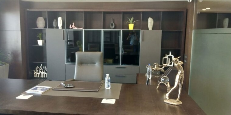 Team Area, sola Commercial Office Space 8300 Sq.Ft. In Sola Ahmedabad 10232243