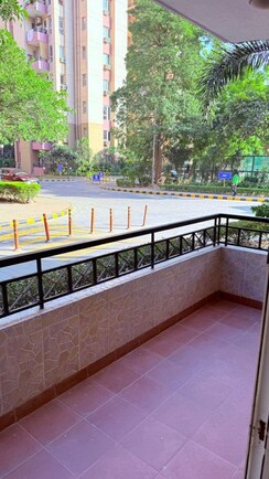 4 BHK + Pooja Room,Servant Room Apartment For Rent in Orchid Petals