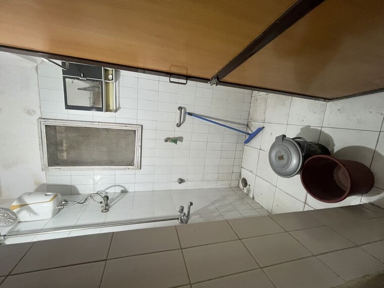 Bathroom, siddharth-nagar-chs 1 Bedroom 410 Sq.Ft. Apartment In Borivali East Mumbai 10232298