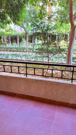 4 BHK + Pooja Room,Servant Room Apartment For Rent in Orchid Petals