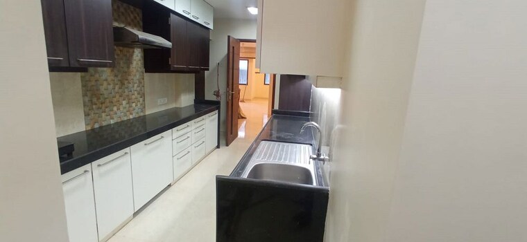 Kitchen, bandra west 3 Bedroom 1900 Sq.Ft. Apartment In Bandra West Mumbai 10232310