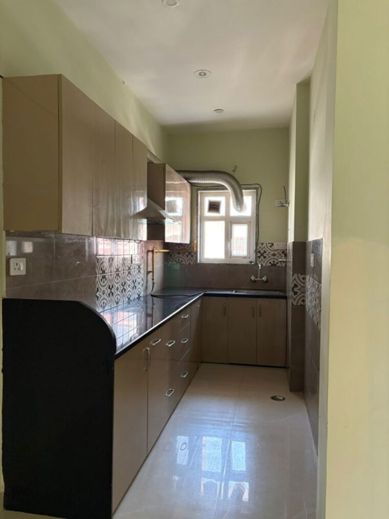Kitchen, sector 23a 3 Bedroom 1630 Sq.Ft. Builder Floor In Sector 23a Gurgaon 10232299