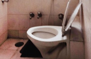 Bathroom in  Pg at Malad West – for Rent