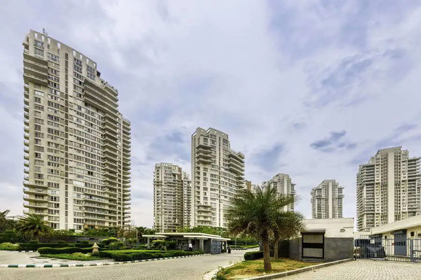3 BHK Apartment For Rent in Pioneer Park Presidia