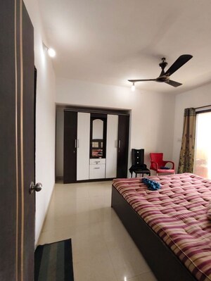 Bedroom in 2 BHK Apartment at Cosmos Jewels, Ghodbunder Road – for Rent