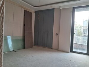 Room in 4 BHK Builder Floor at East Of Kailash – for Sale